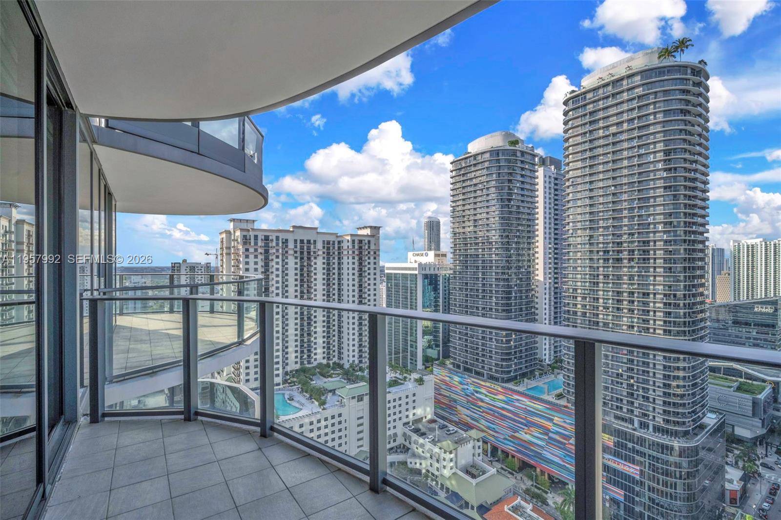 image Brickell Flatiron6