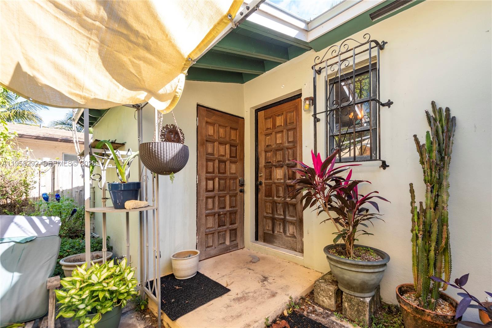 1529 NE 1st Ave Fort Lauderdale, FL 33304