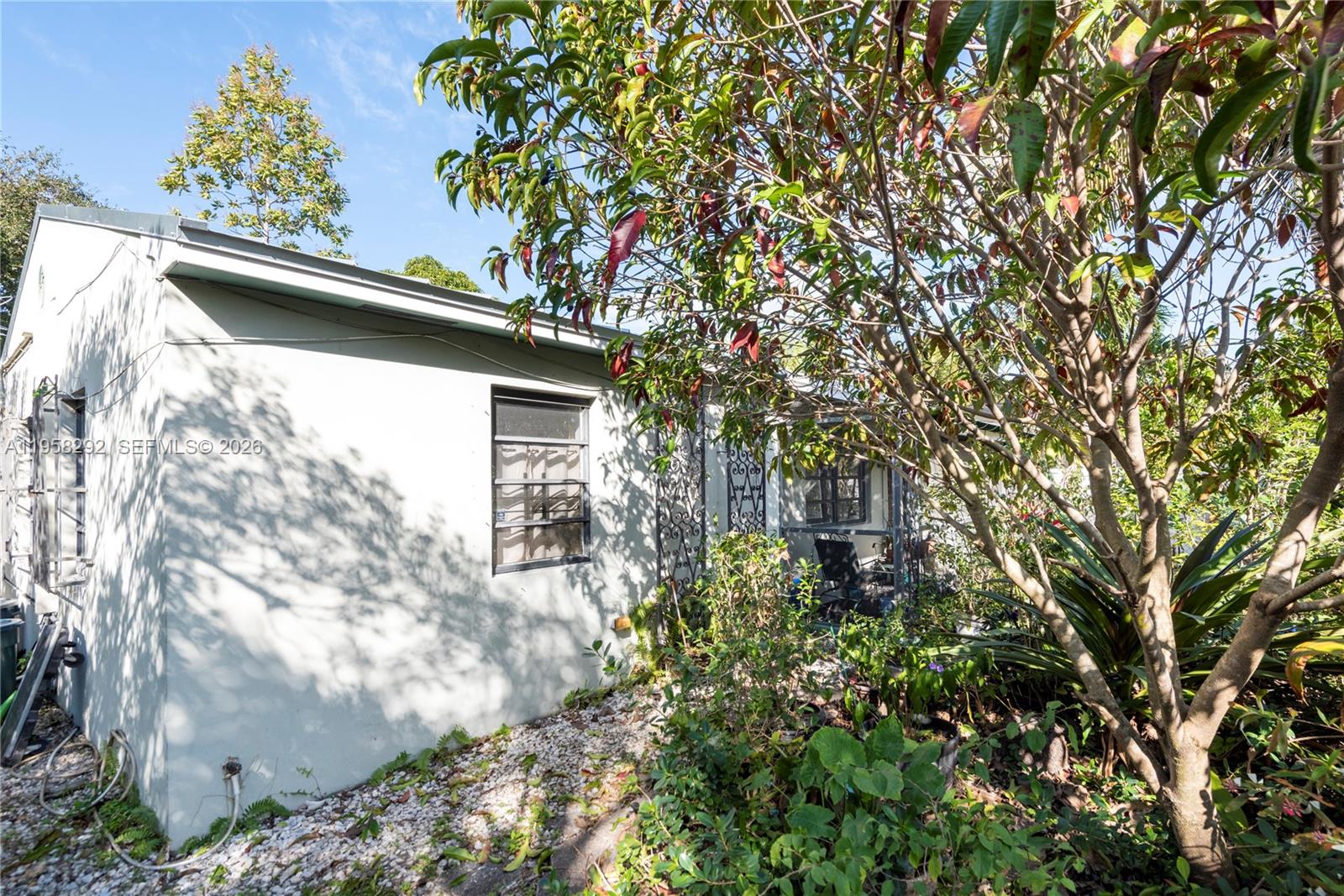 1529 NE 1st Ave Fort Lauderdale, FL 33304