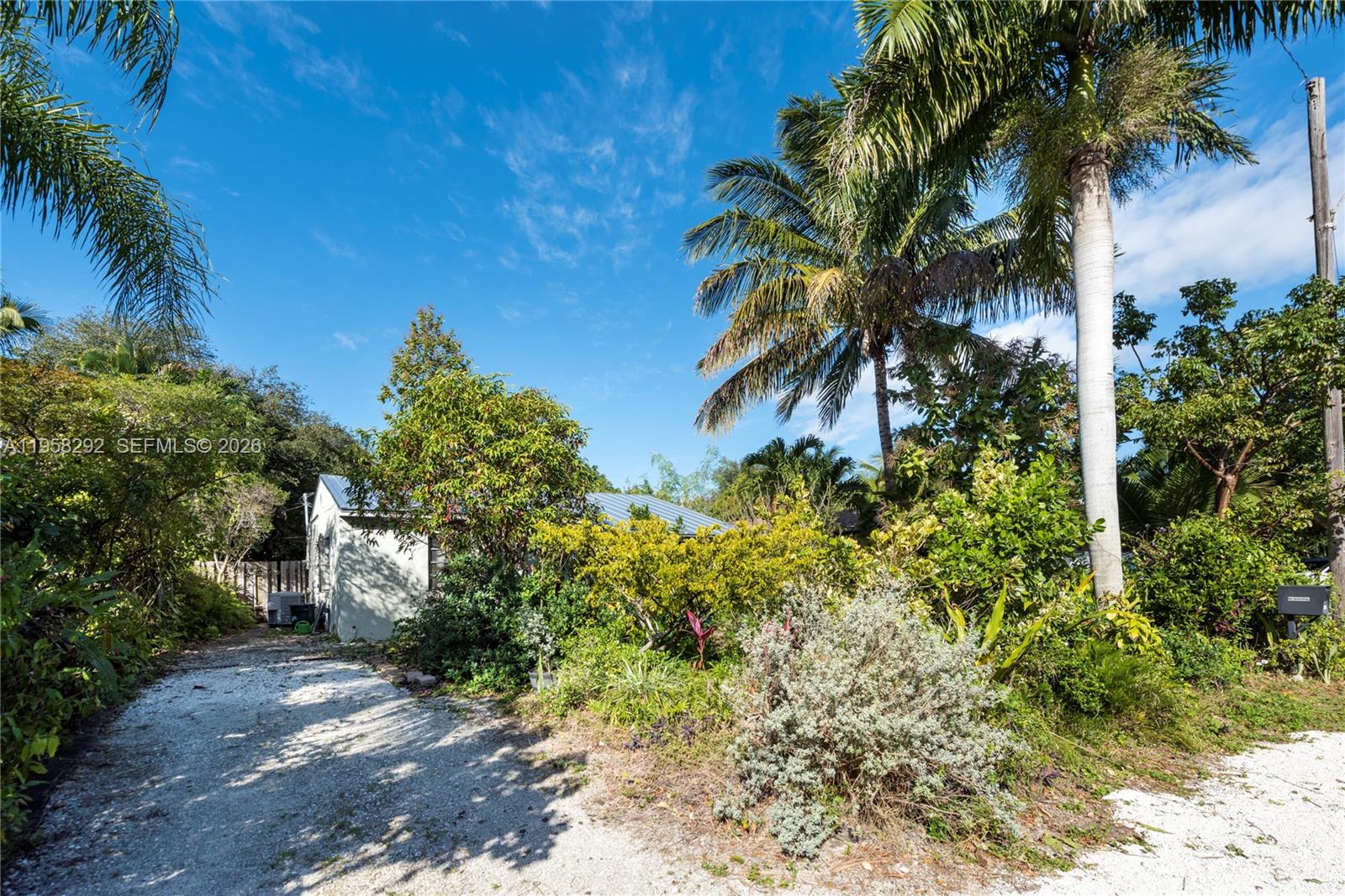 1529 NE 1st Ave Fort Lauderdale, FL 33304