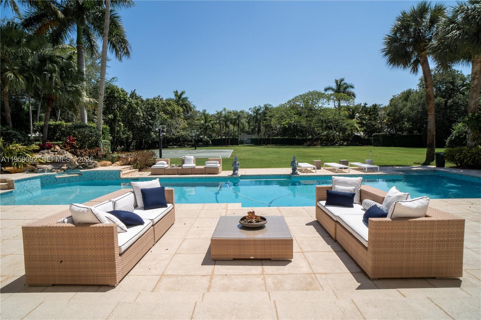 6450 SW 126th St Rd Pinecrest, FL 33156