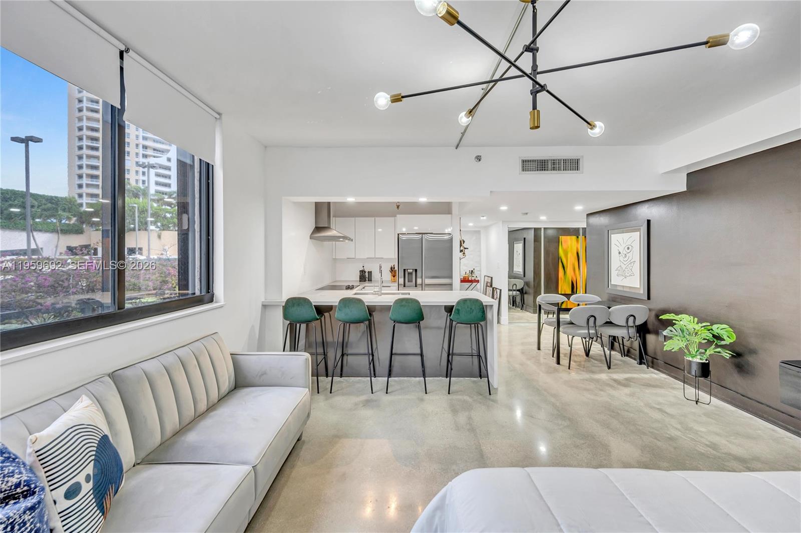 540 Brickell Key Dr #409