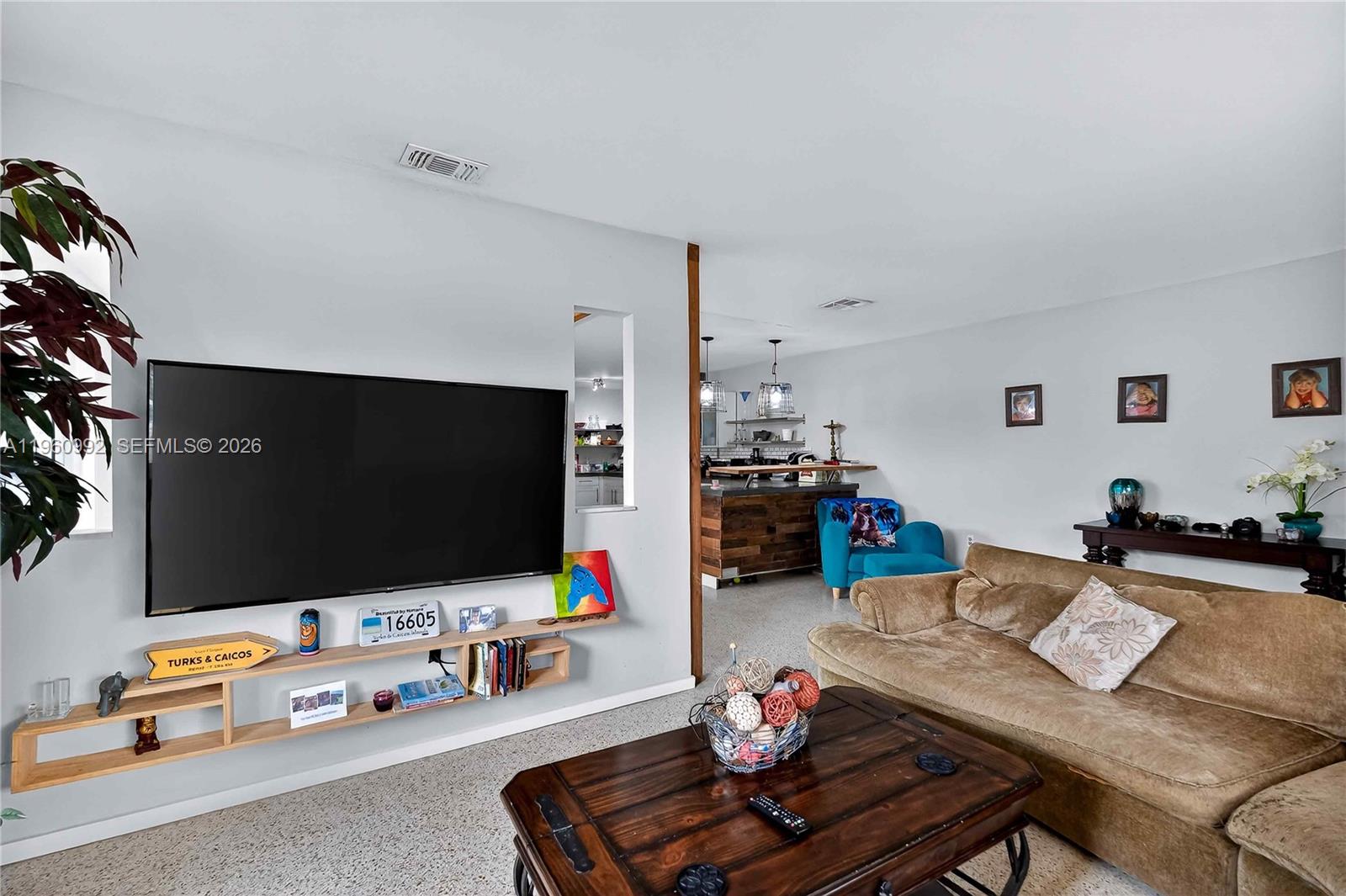 8640 NE 2nd Ave El Portal, FL 33138