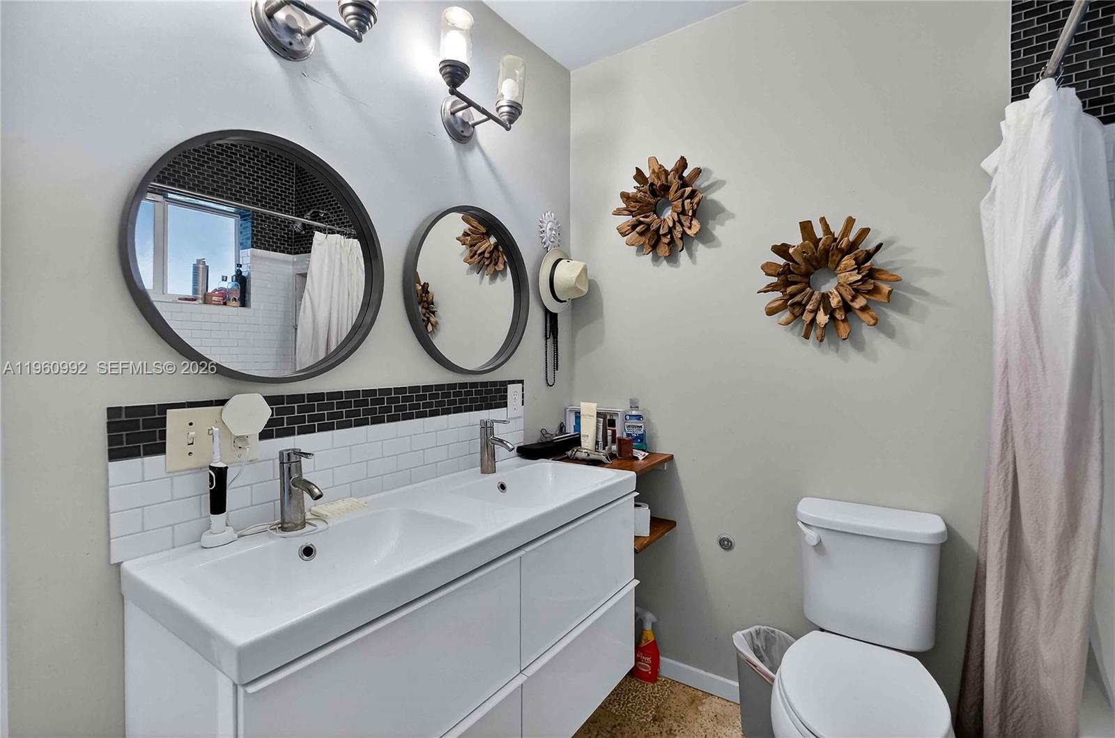 8640 NE 2nd Ave El Portal, FL 33138