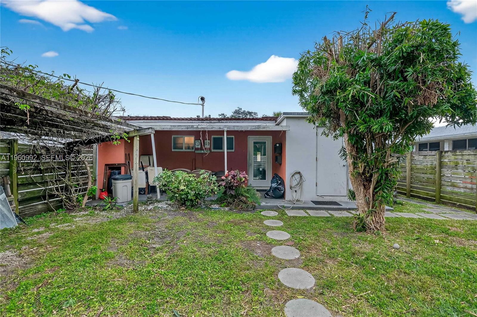 8640 NE 2nd Ave El Portal, FL 33138