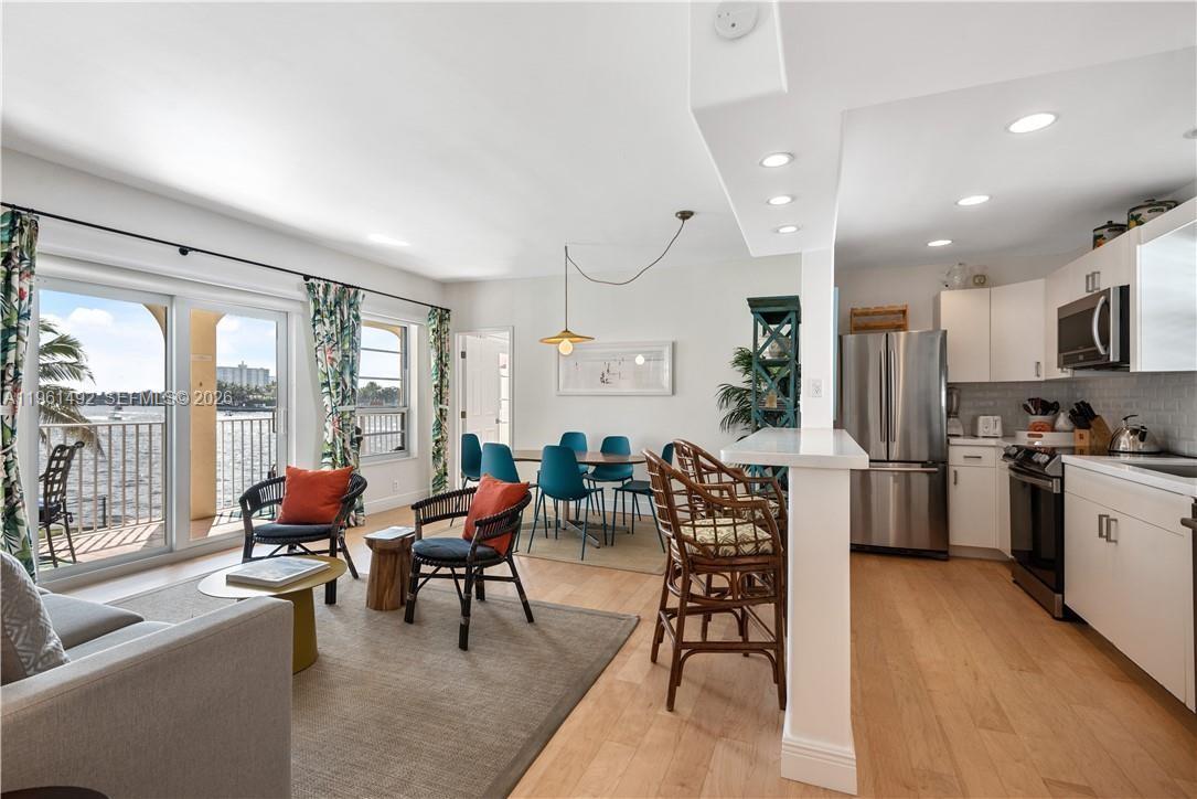 341 N Birch Rd #209 Fort Lauderdale, FL 33304