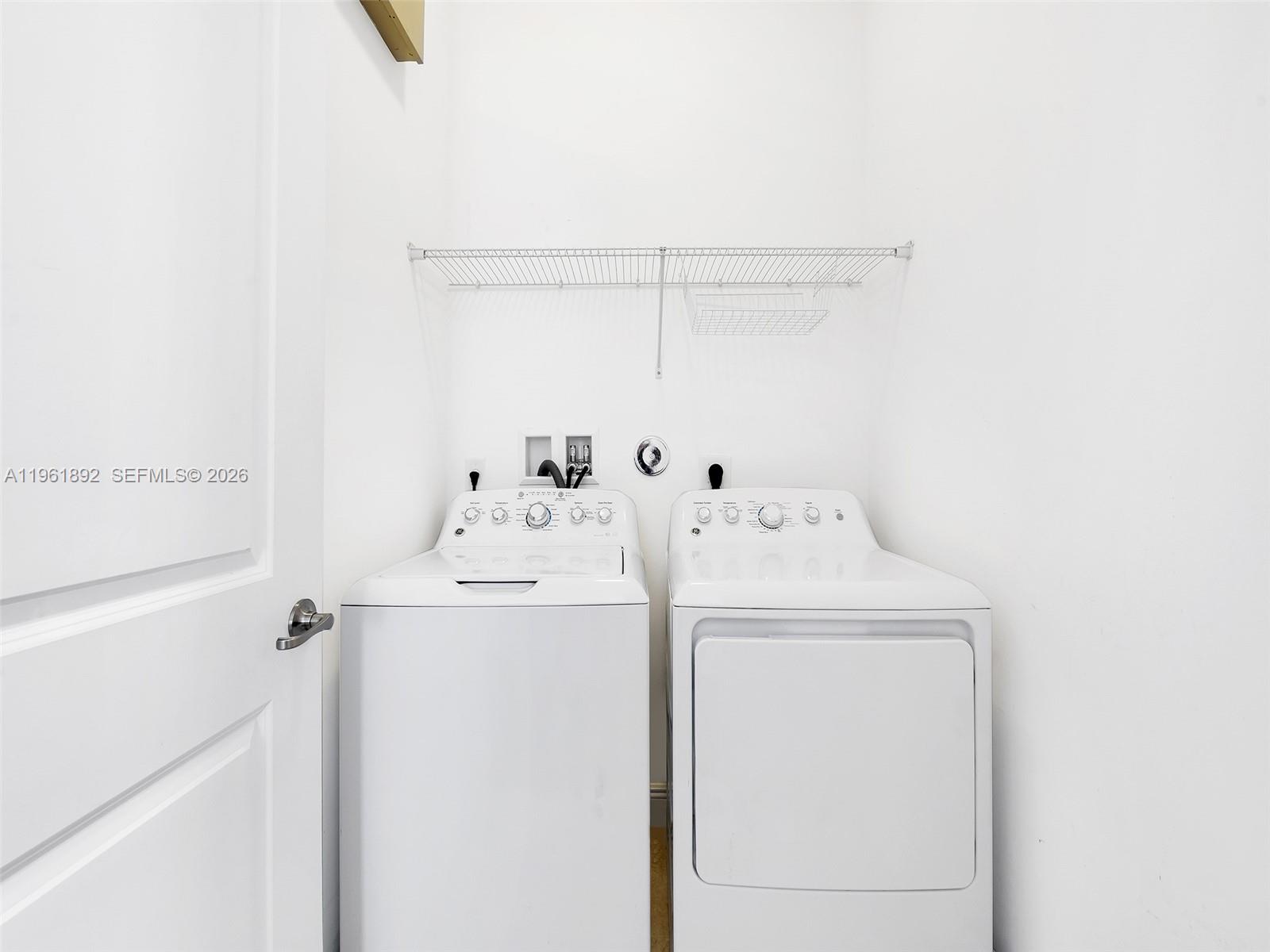 1732 NW 124th Pl Pembroke Pines, FL 33028