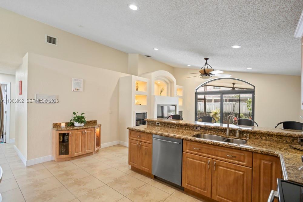 17912 SW 12th Ct Pembroke Pines, FL 33029