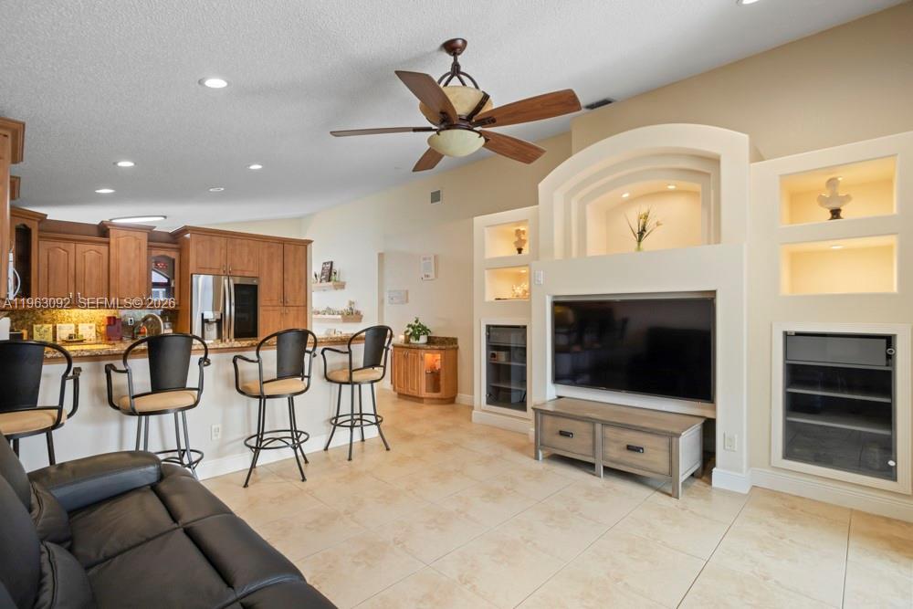 17912 SW 12th Ct Pembroke Pines, FL 33029