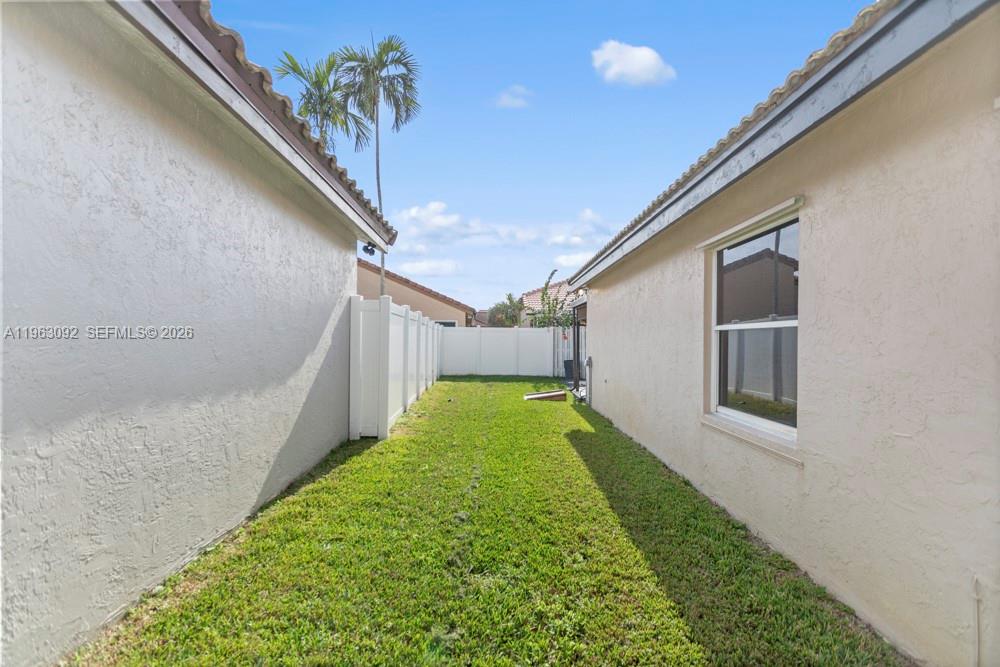 17912 SW 12th Ct Pembroke Pines, FL 33029