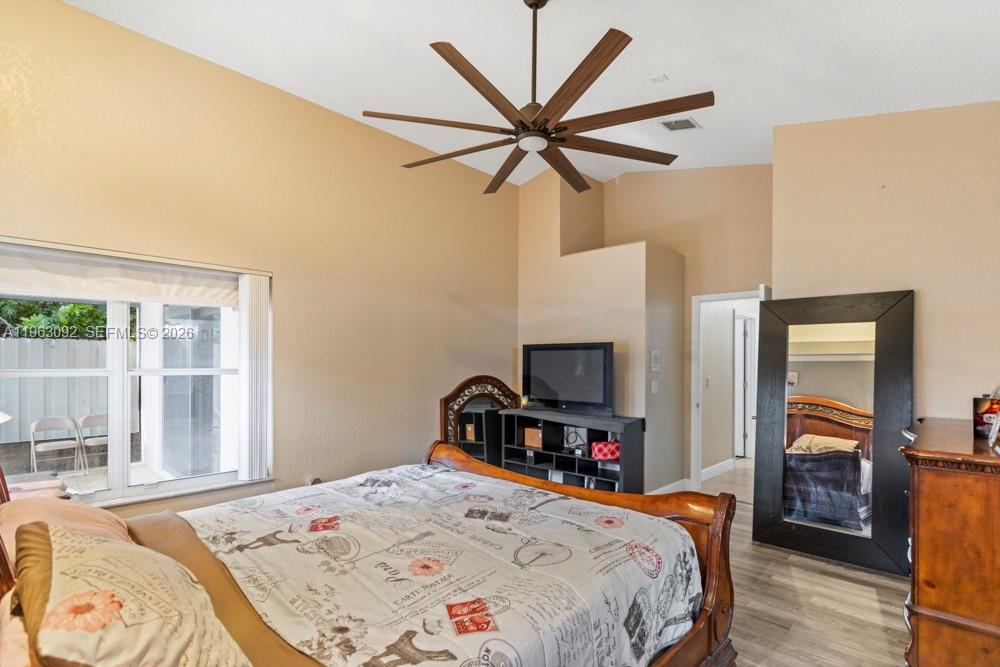 17912 SW 12th Ct Pembroke Pines, FL 33029