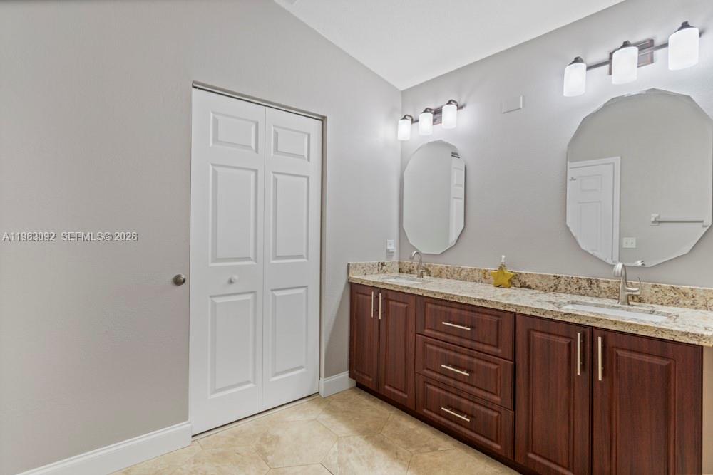 17912 SW 12th Ct Pembroke Pines, FL 33029