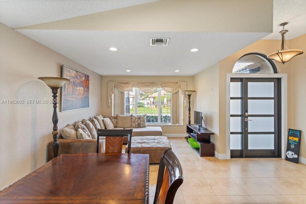 17912 SW 12th Ct Pembroke Pines, FL 33029