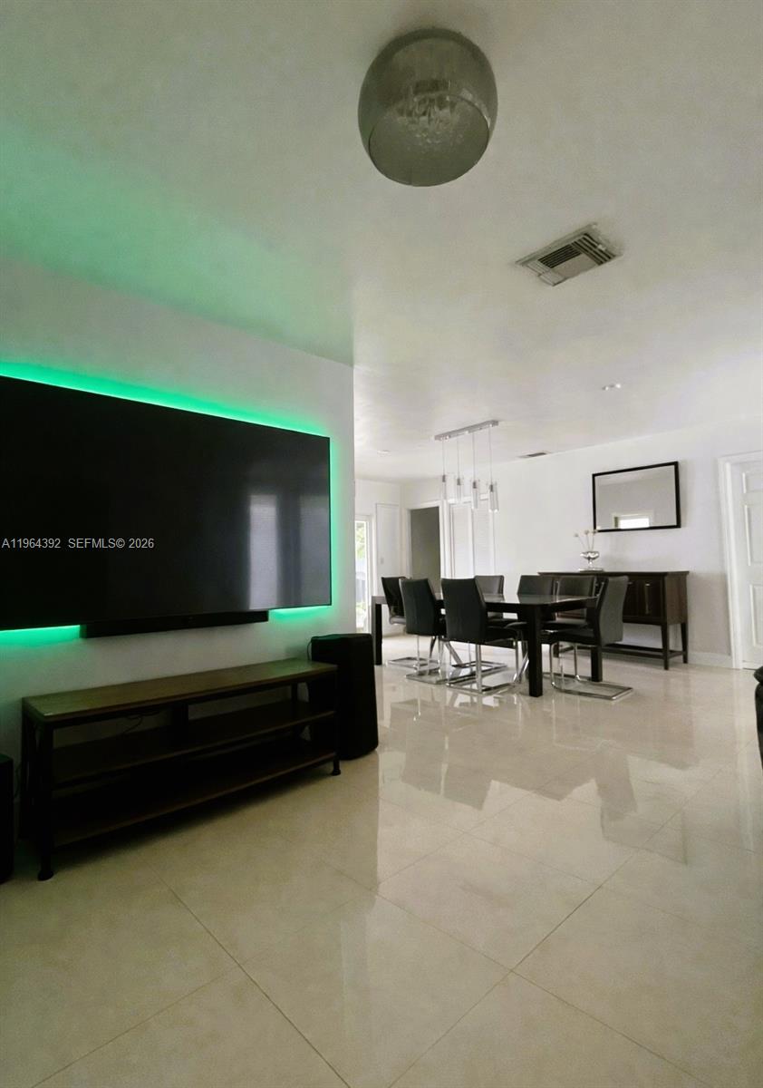 20600 SW 117th Ave Miami, FL 33177