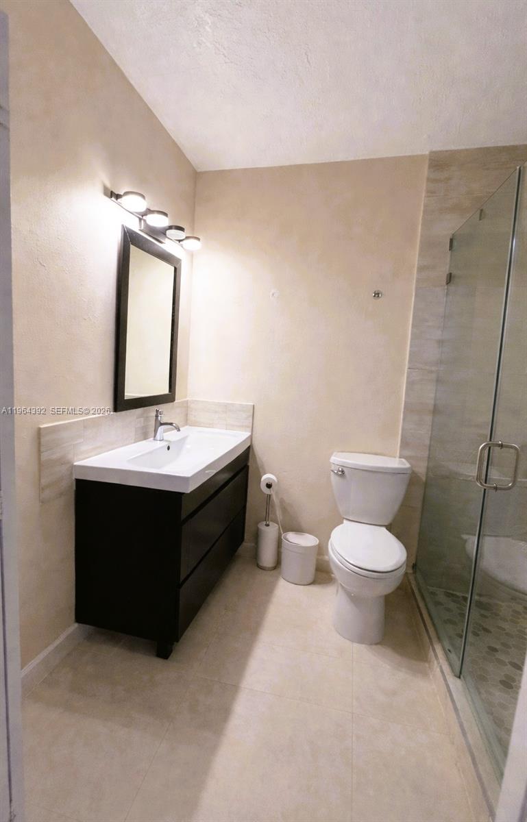 20600 SW 117th Ave Miami, FL 33177