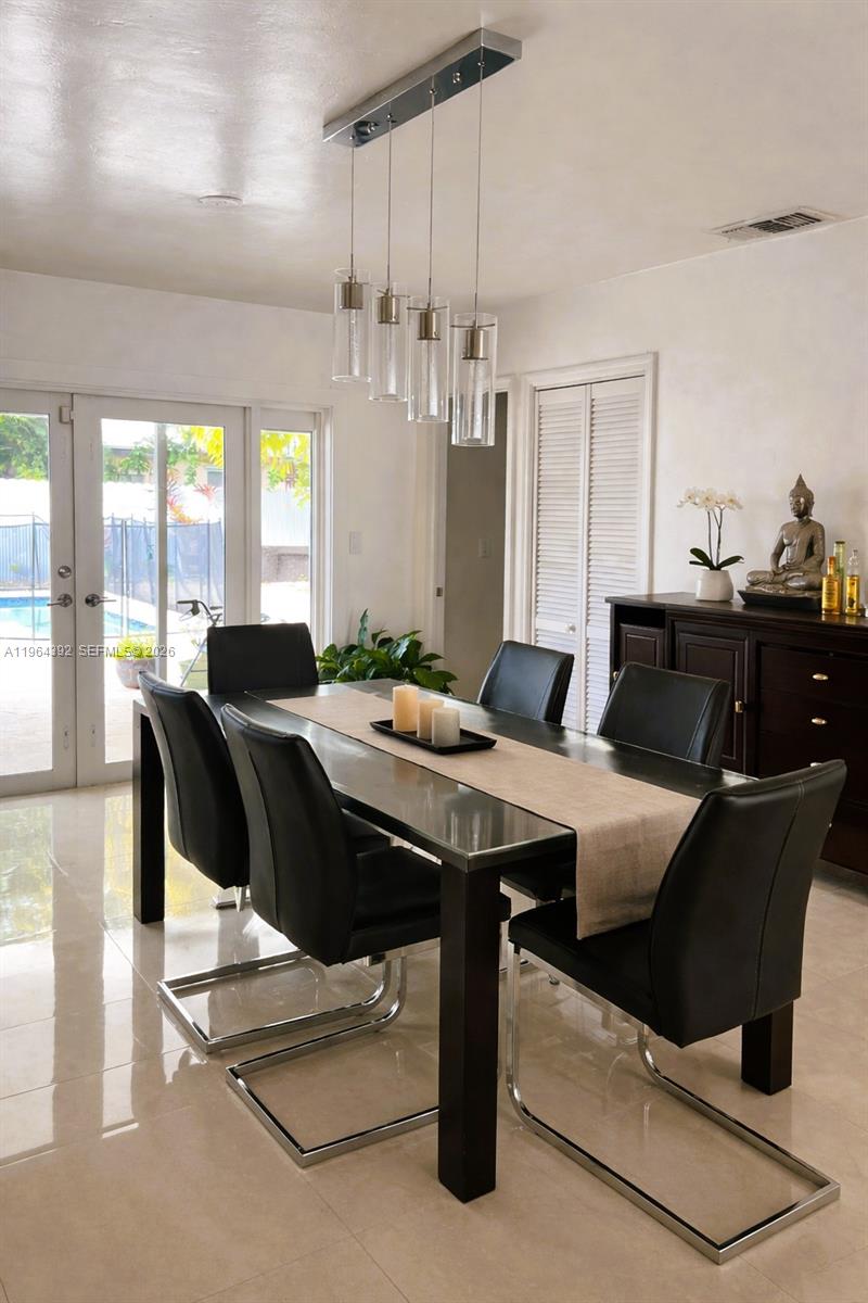 20600 SW 117th Ave Miami, FL 33177