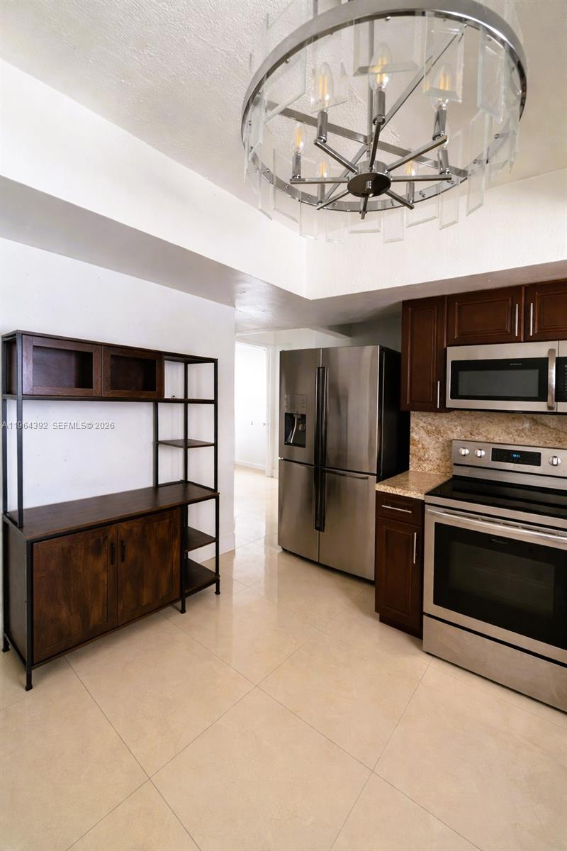 20600 SW 117th Ave Miami, FL 33177