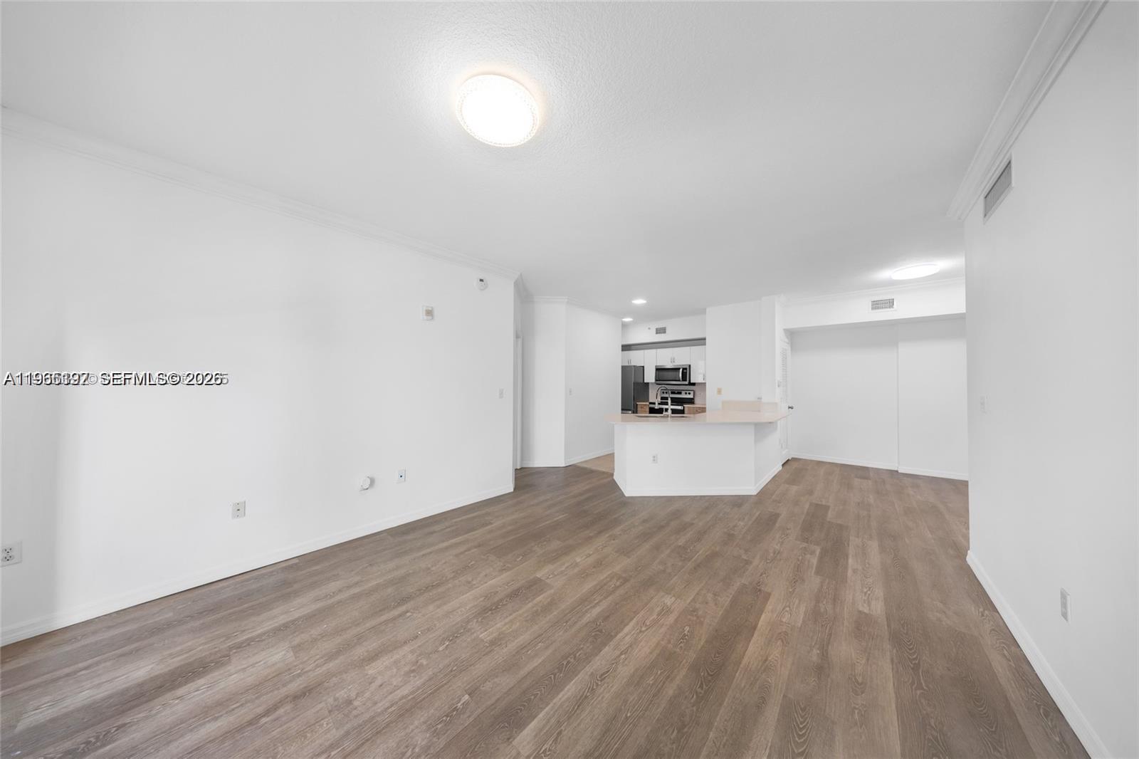 9172 Collins Ave #212 Surfside, FL 33154