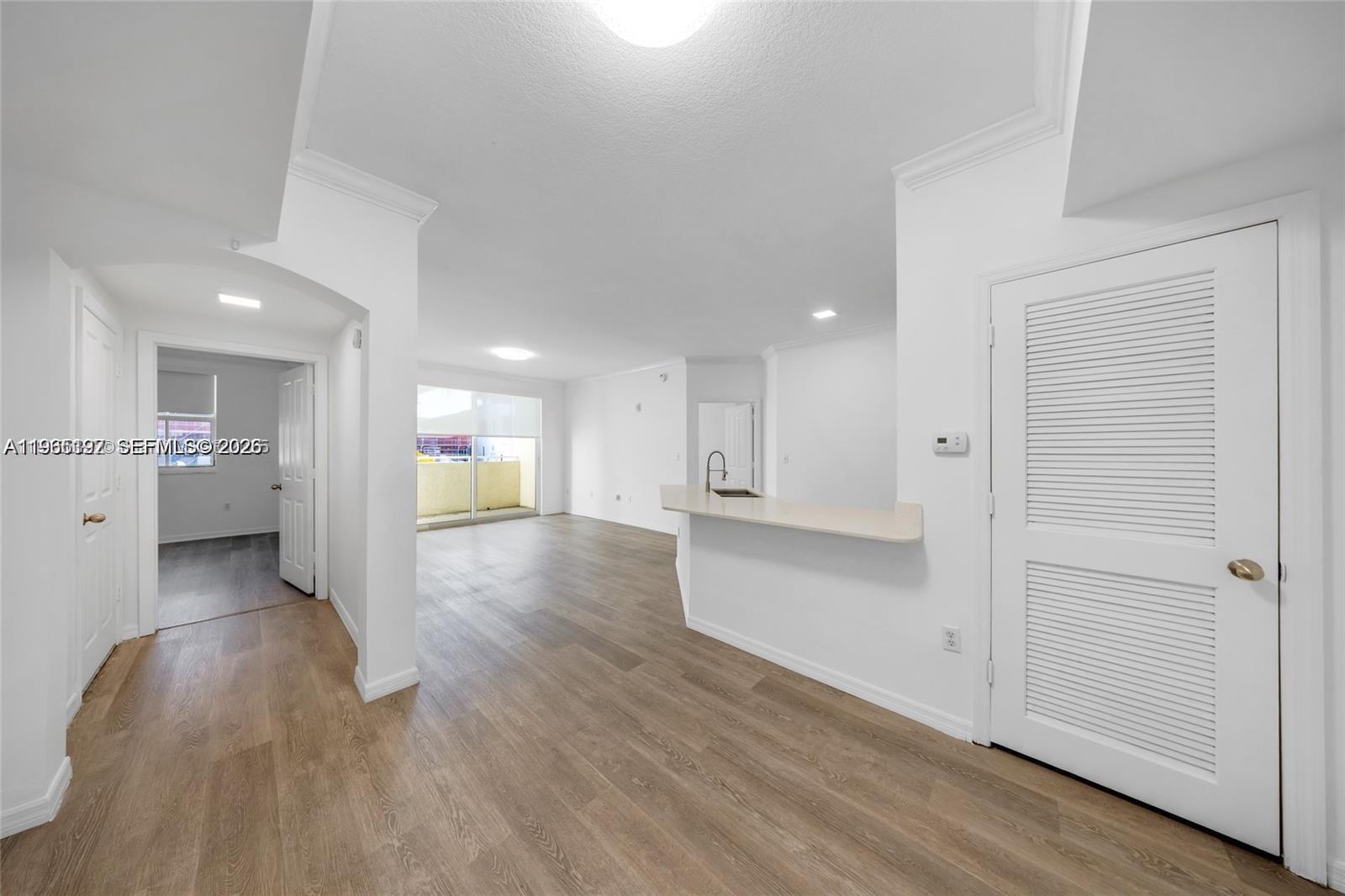 9172 Collins Ave #212 Surfside, FL 33154