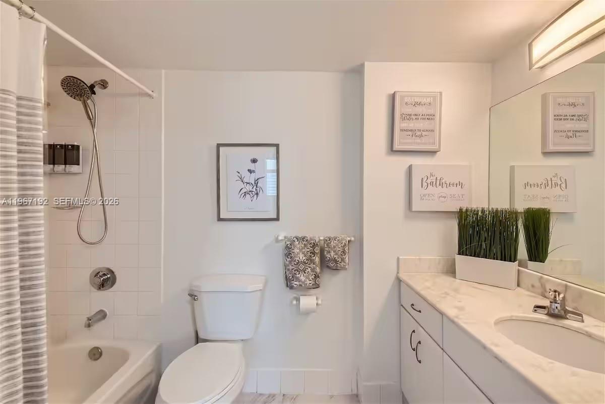 image The Club at Brickell Bay14