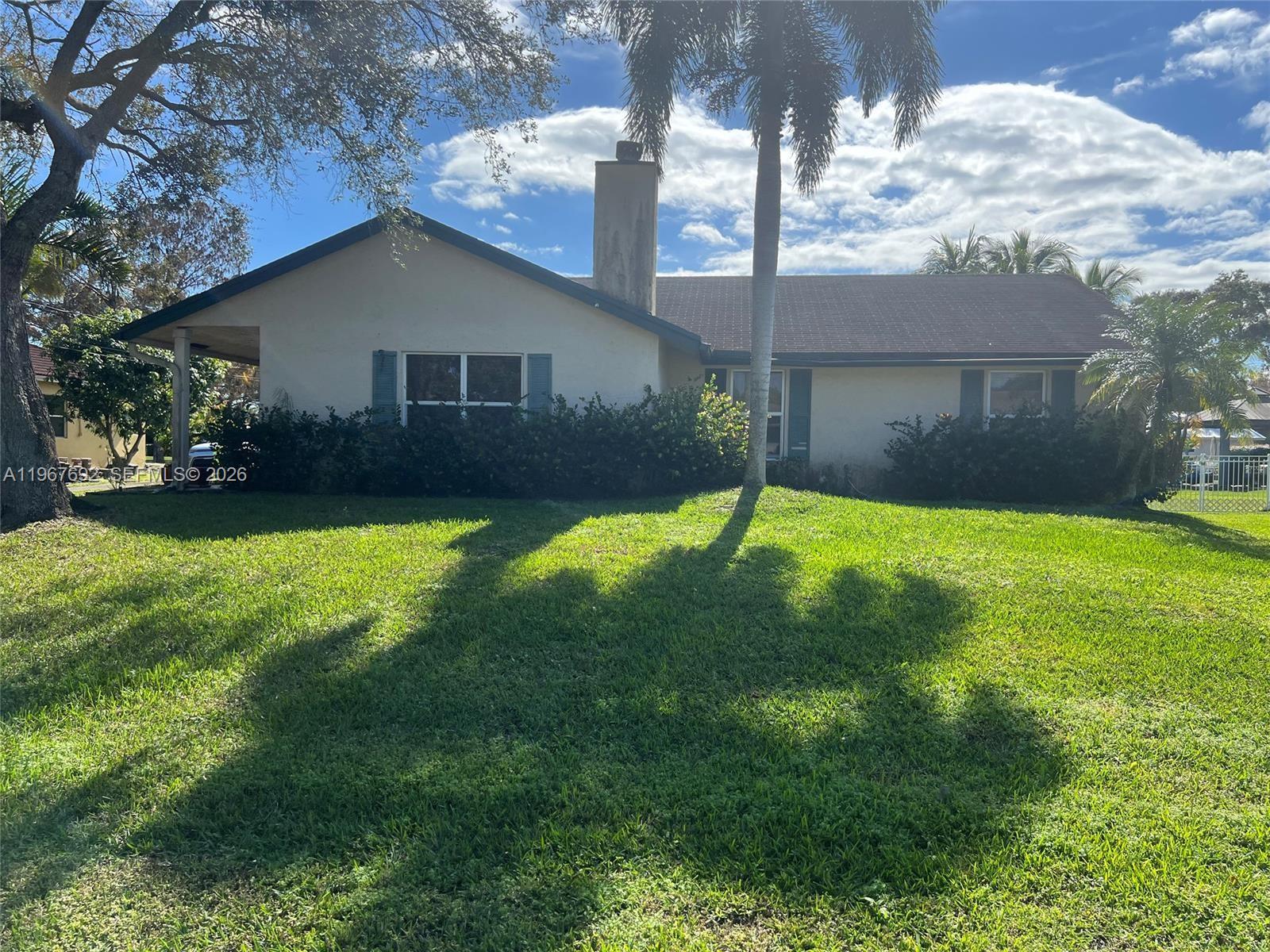 11520 NW 26th St