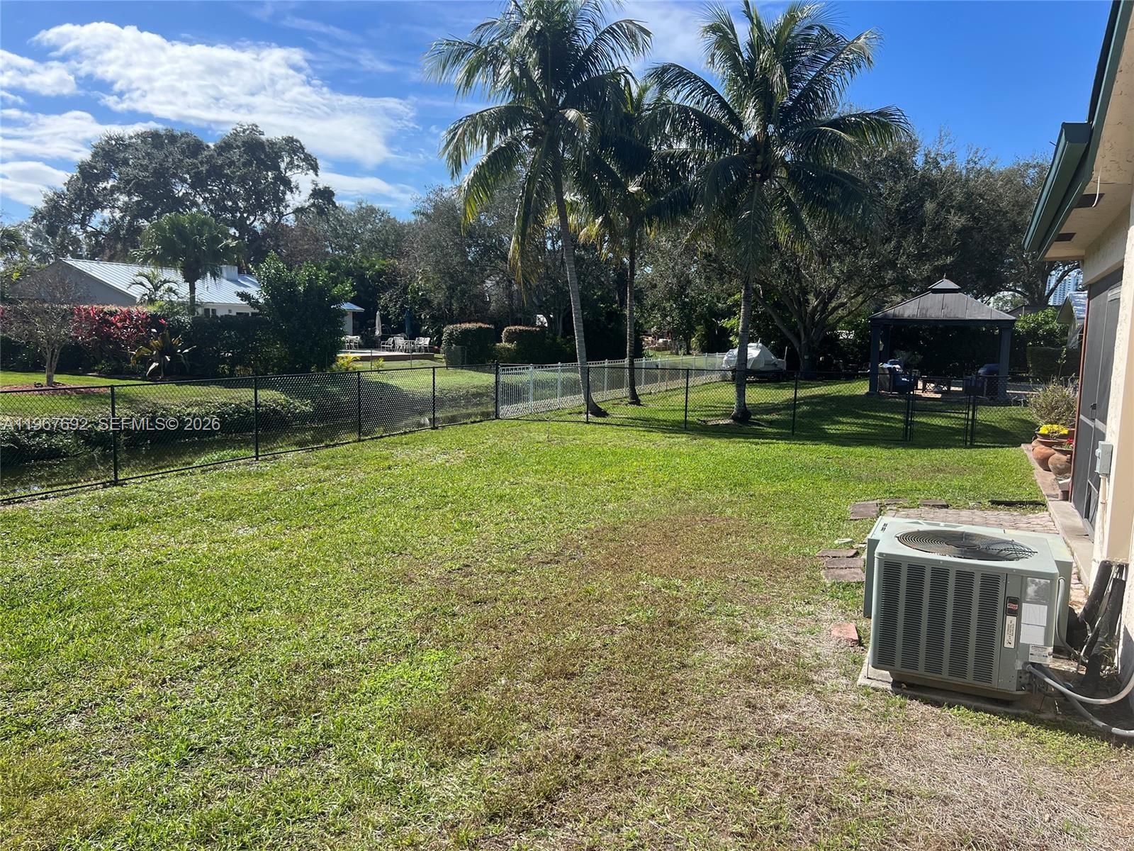 11520 NW 26th St Plantation, FL 33323