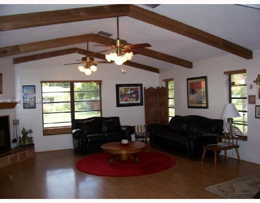 11520 NW 26th St Plantation, FL 33323