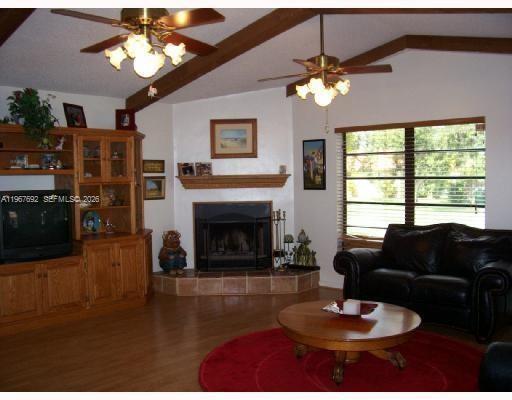 11520 NW 26th St Plantation, FL 33323