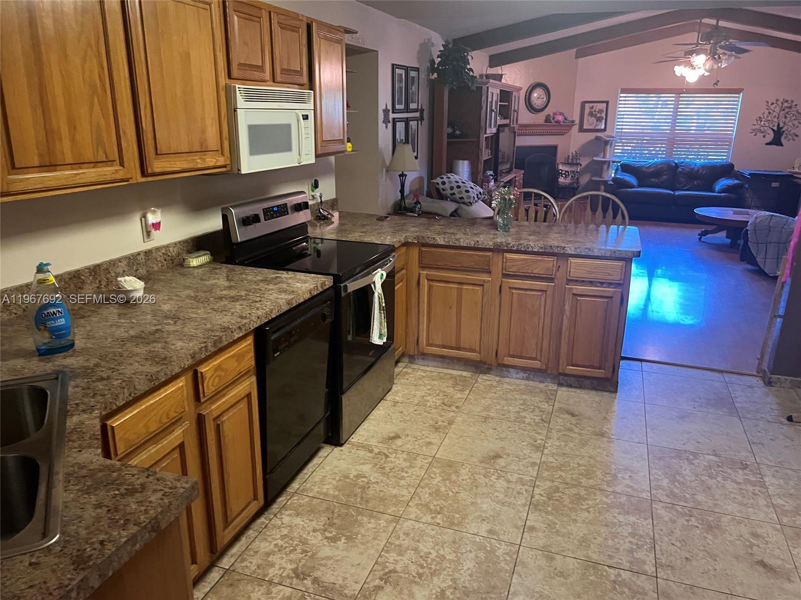 11520 NW 26th St Plantation, FL 33323