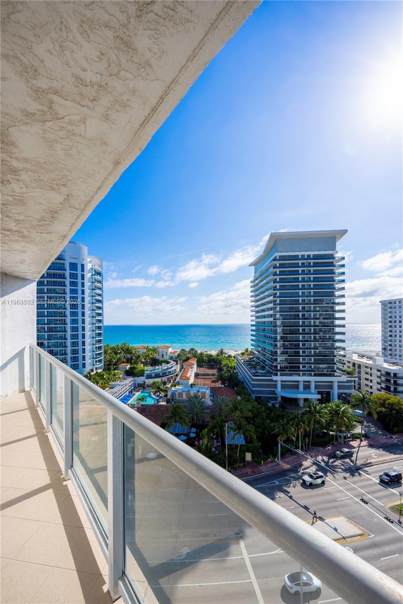 5900 Collins Ave #1401 Miami Beach, FL 33140