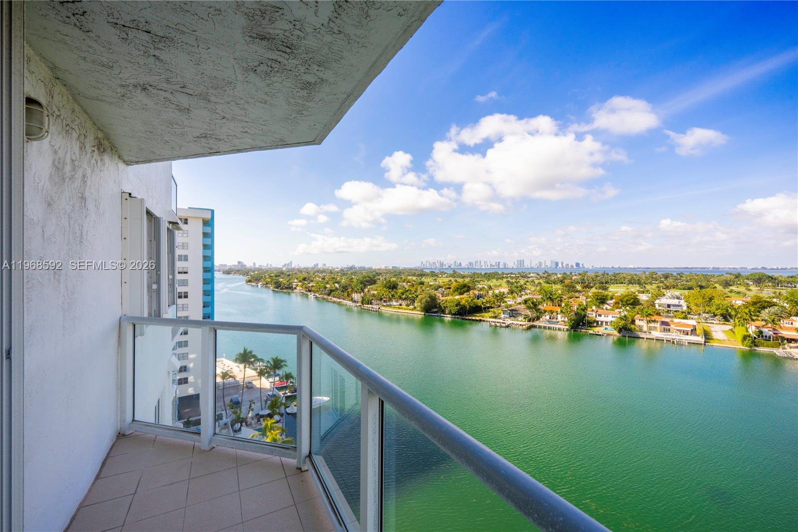 5900 Collins Ave #1401 Miami Beach, FL 33140