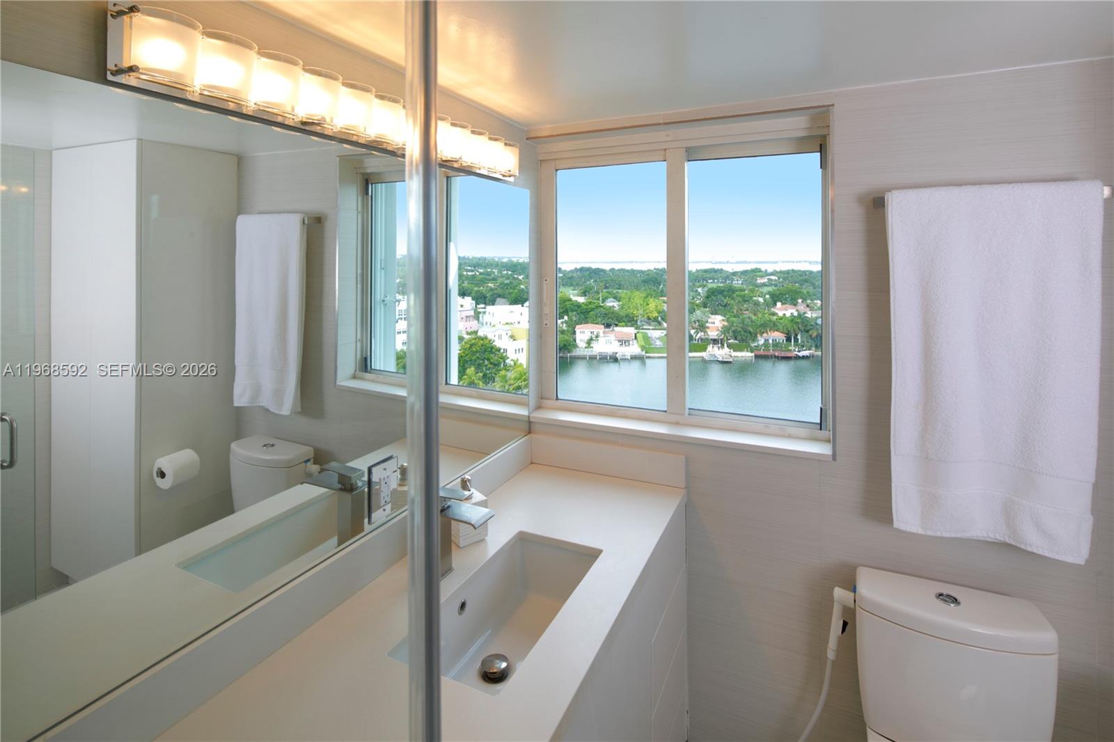 5900 Collins Ave #1401 Miami Beach, FL 33140