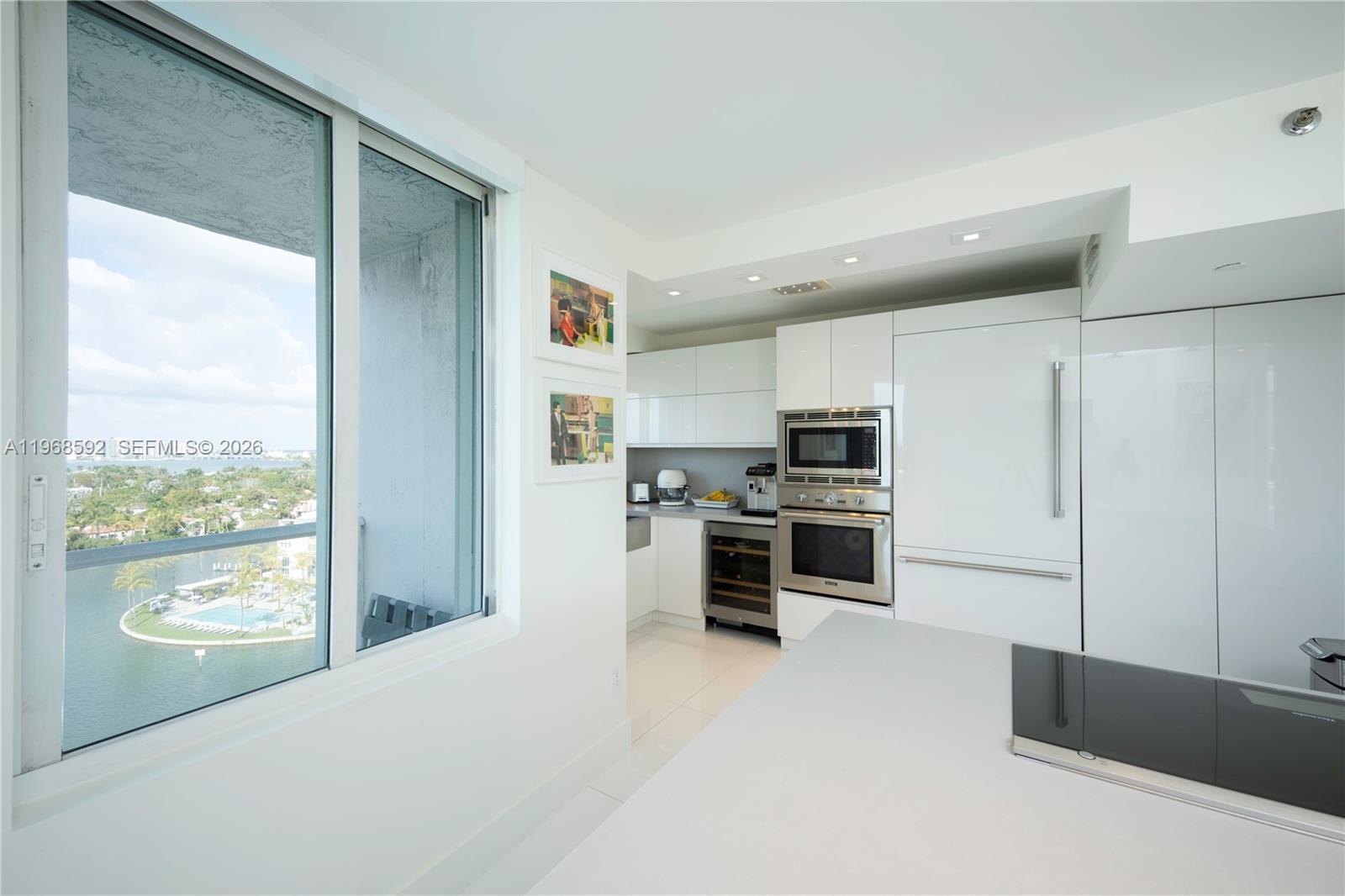 5900 Collins Ave #1401 Miami Beach, FL 33140