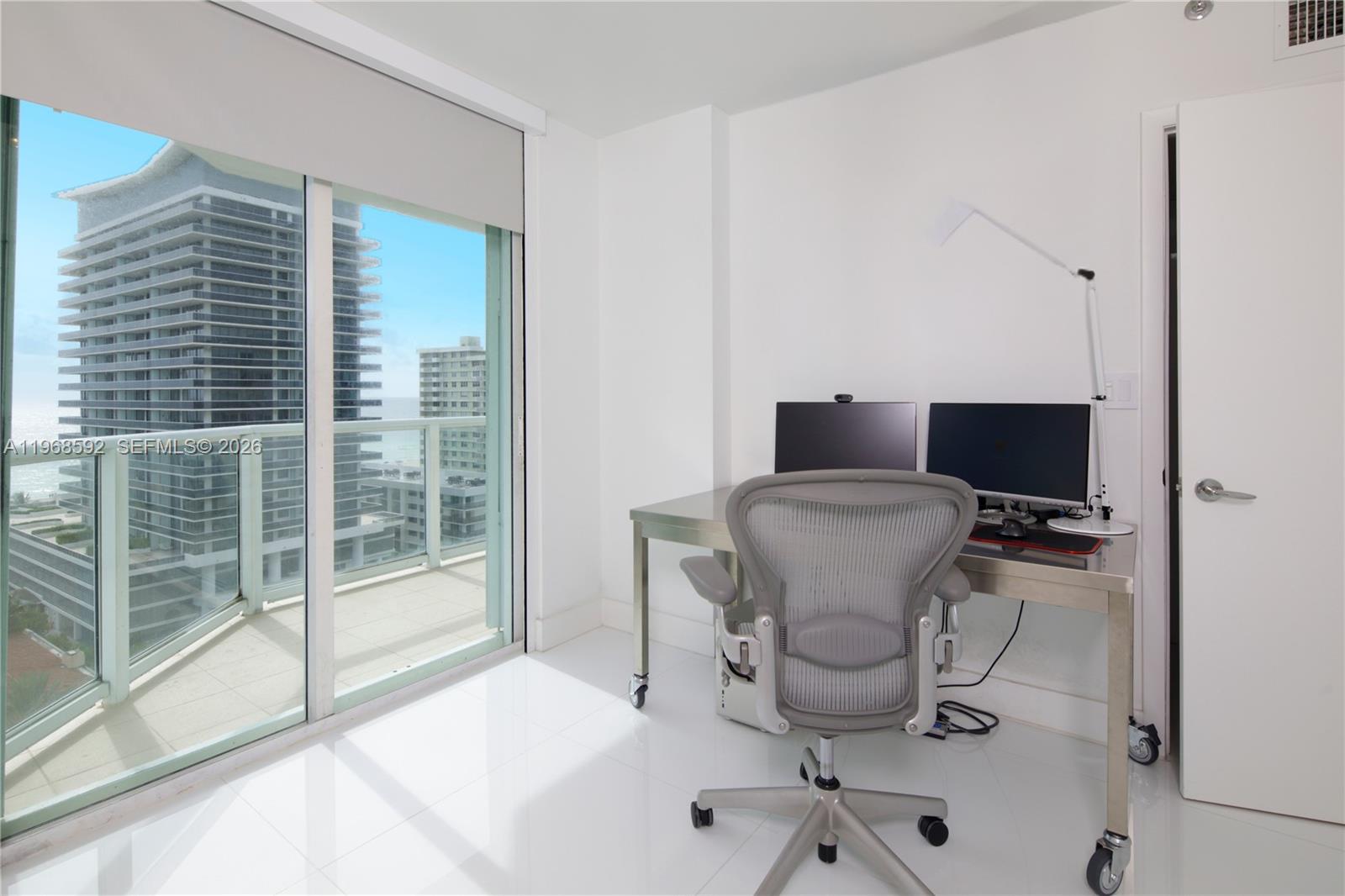 5900 Collins Ave #1401 Miami Beach, FL 33140