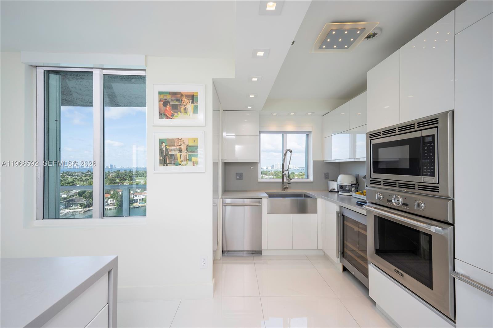 5900 Collins Ave #1401 Miami Beach, FL 33140