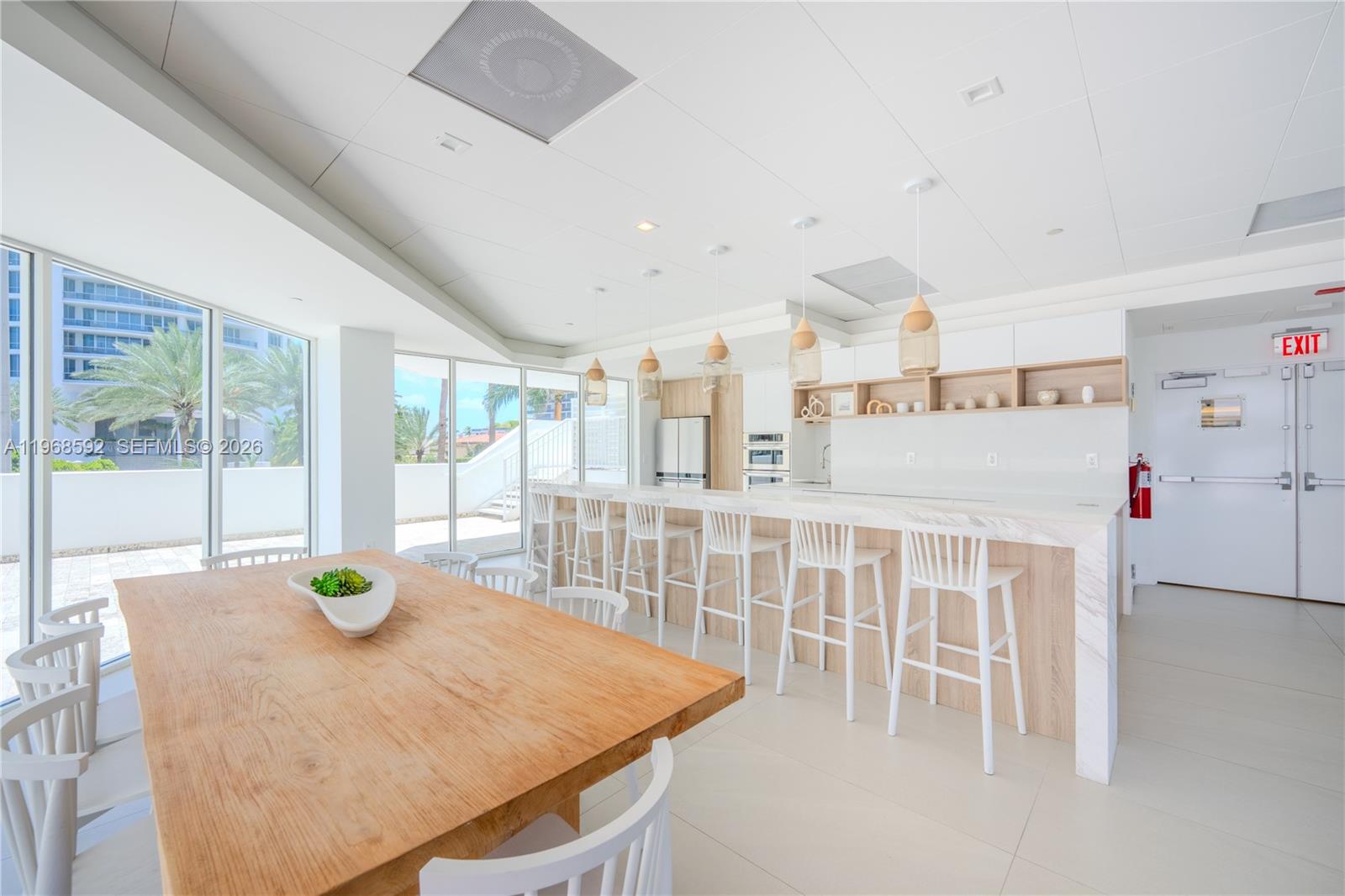 5900 Collins Ave #1401 Miami Beach, FL 33140