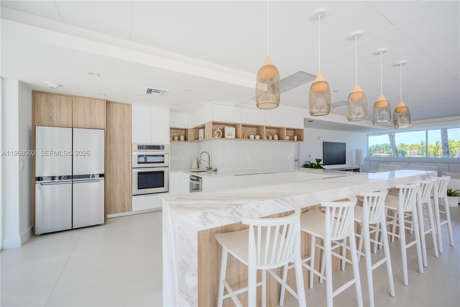 5900 Collins Ave #1401 Miami Beach, FL 33140