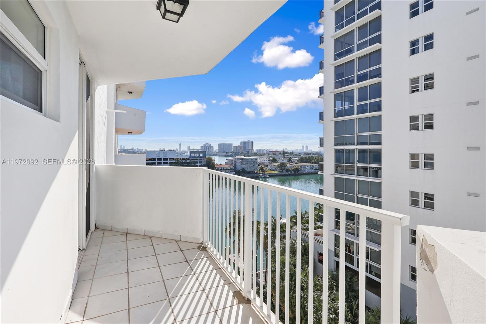 7933 West Dr #819 North Bay Village, FL 33141