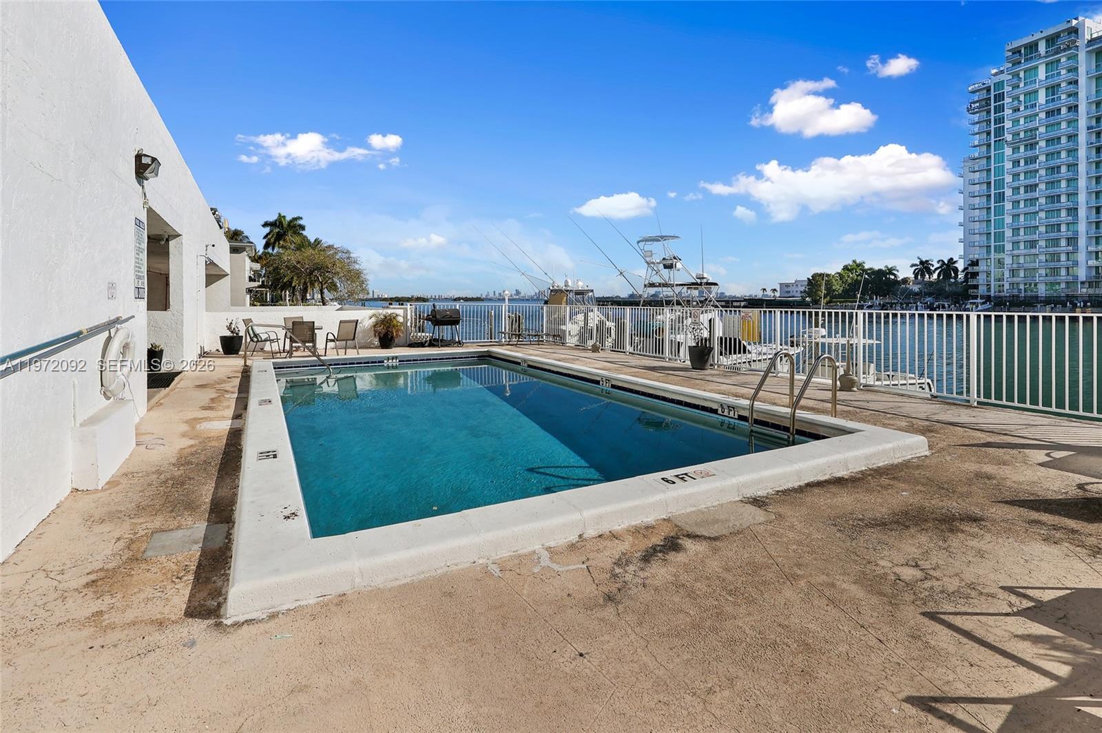 7933 West Dr #819 North Bay Village, FL 33141