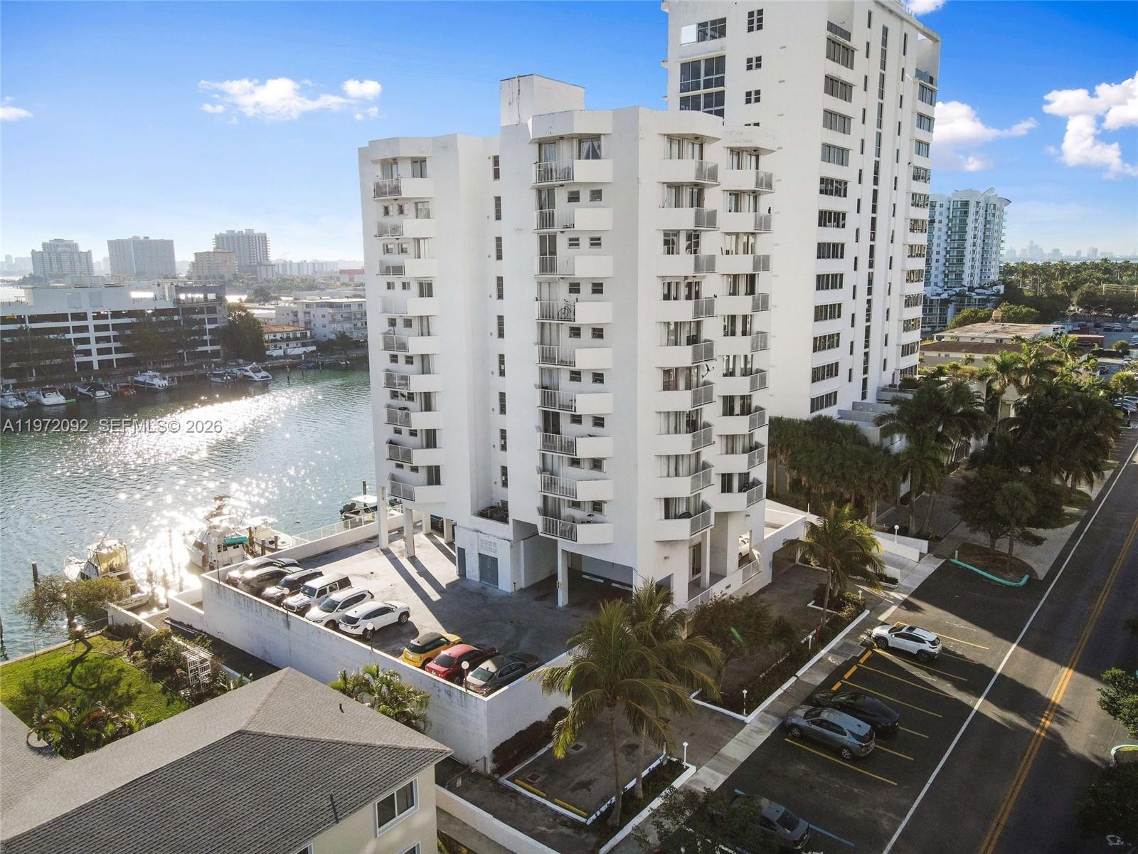 7933 West Dr #819 North Bay Village, FL 33141