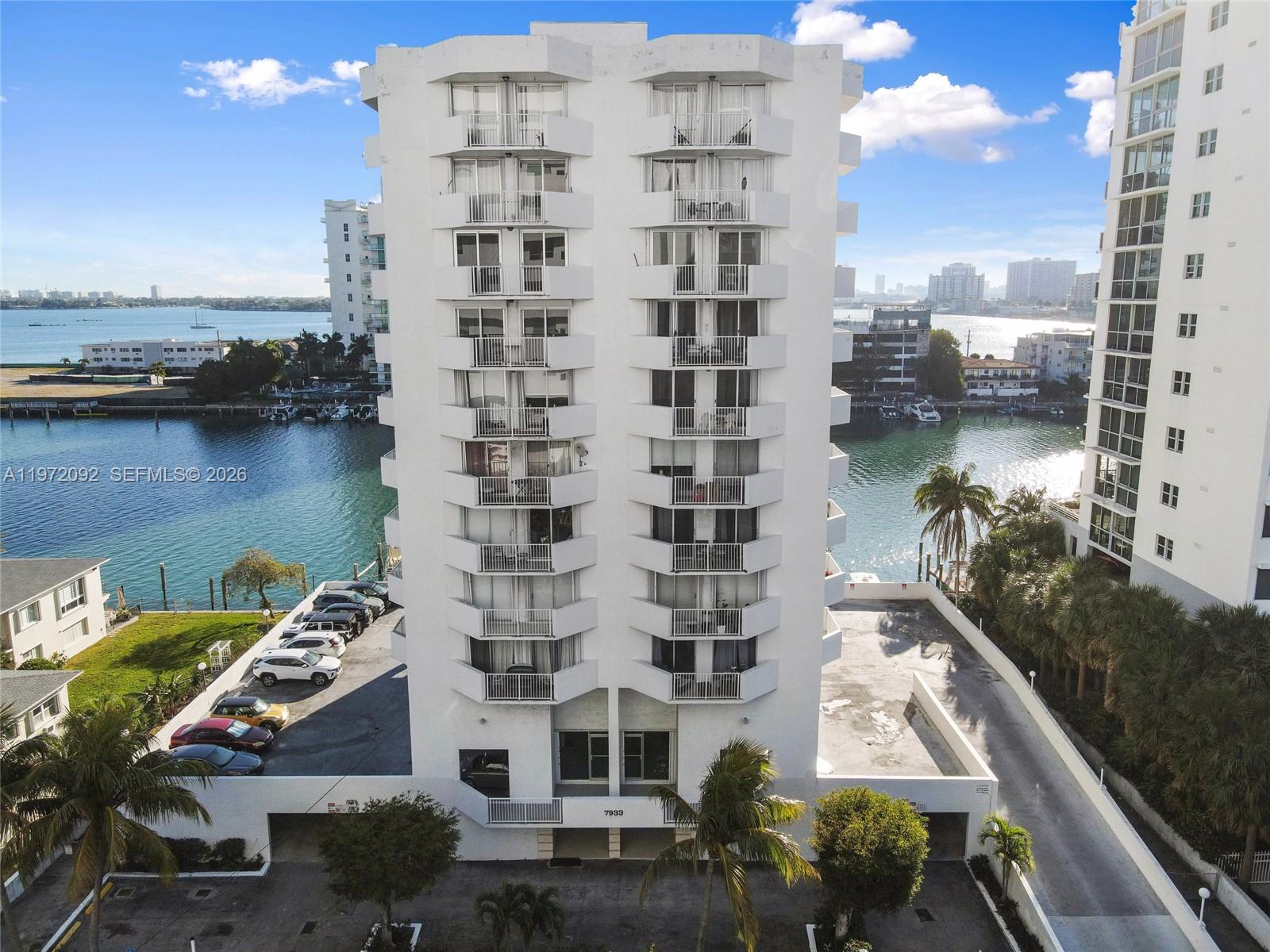 7933 West Dr #819 North Bay Village, FL 33141