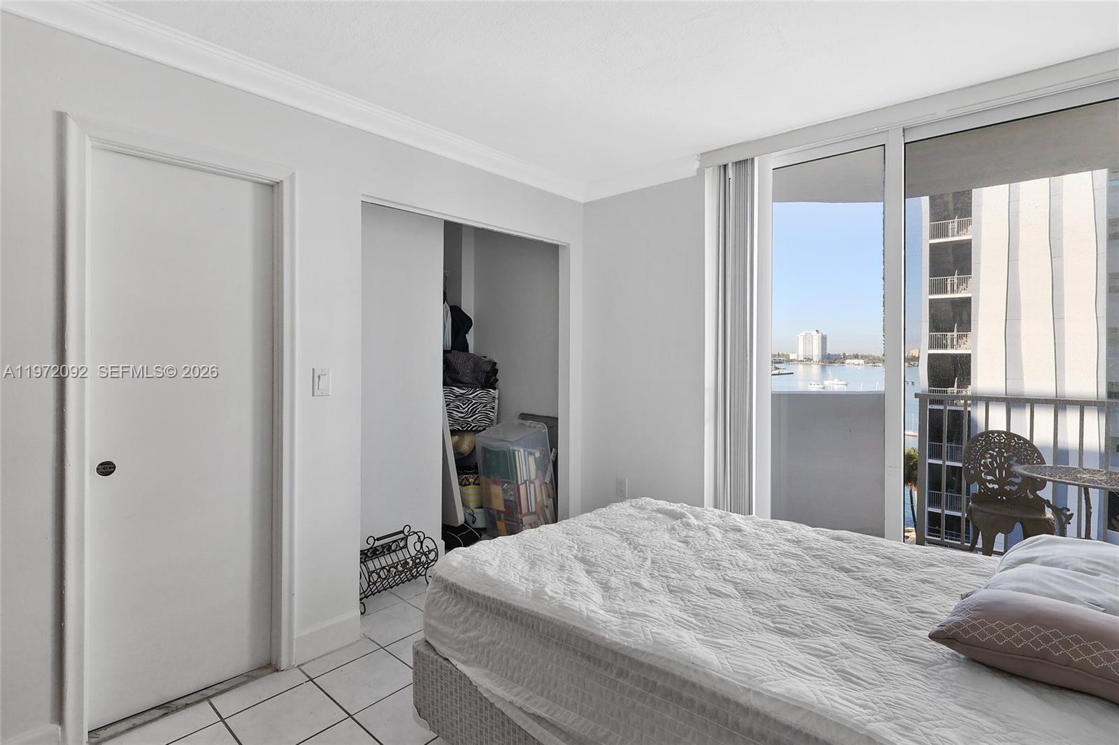 7933 West Dr #819 North Bay Village, FL 33141