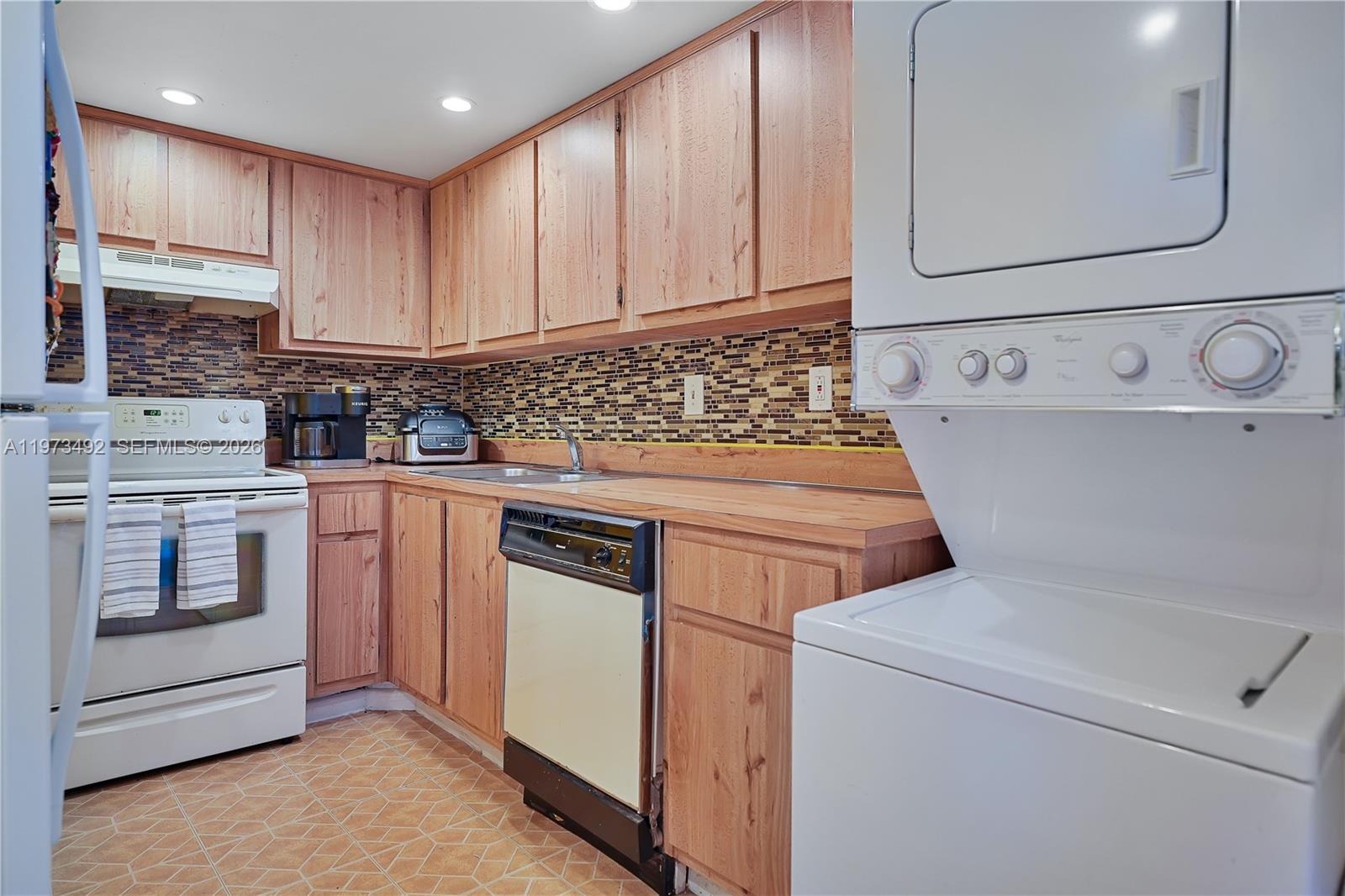 780 NE 69th St #2404 Miami, FL 33138