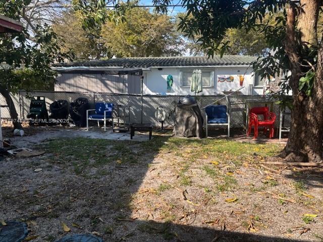 15 NE 130th St North Miami, FL 33161