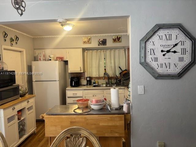 15 NE 130th St North Miami, FL 33161