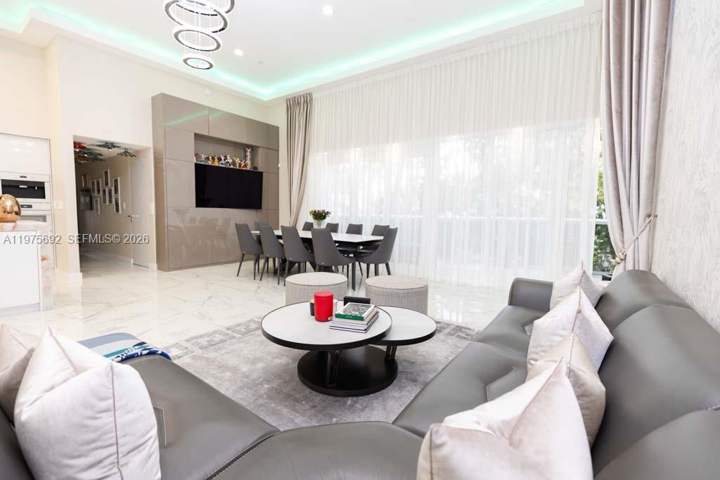 1800 S Ocean Dr #310 Hallandale Beach, FL 33009