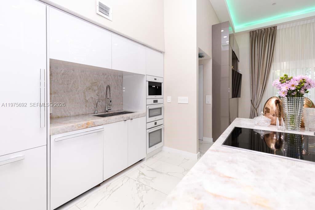 1800 S Ocean Dr #310 Hallandale Beach, FL 33009