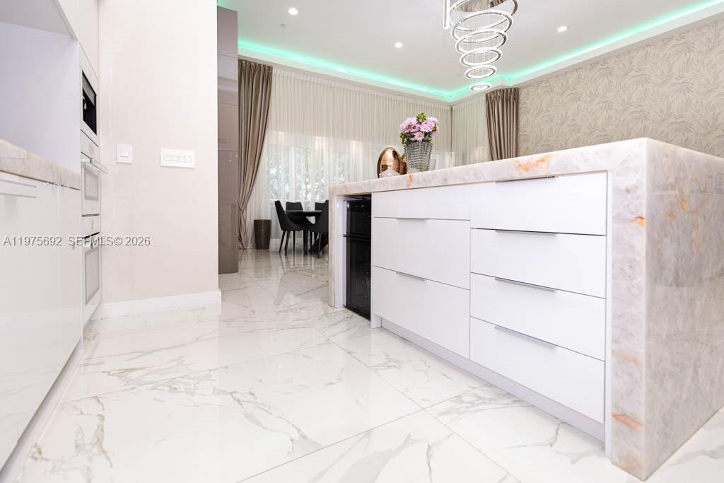 1800 S Ocean Dr #310 Hallandale Beach, FL 33009