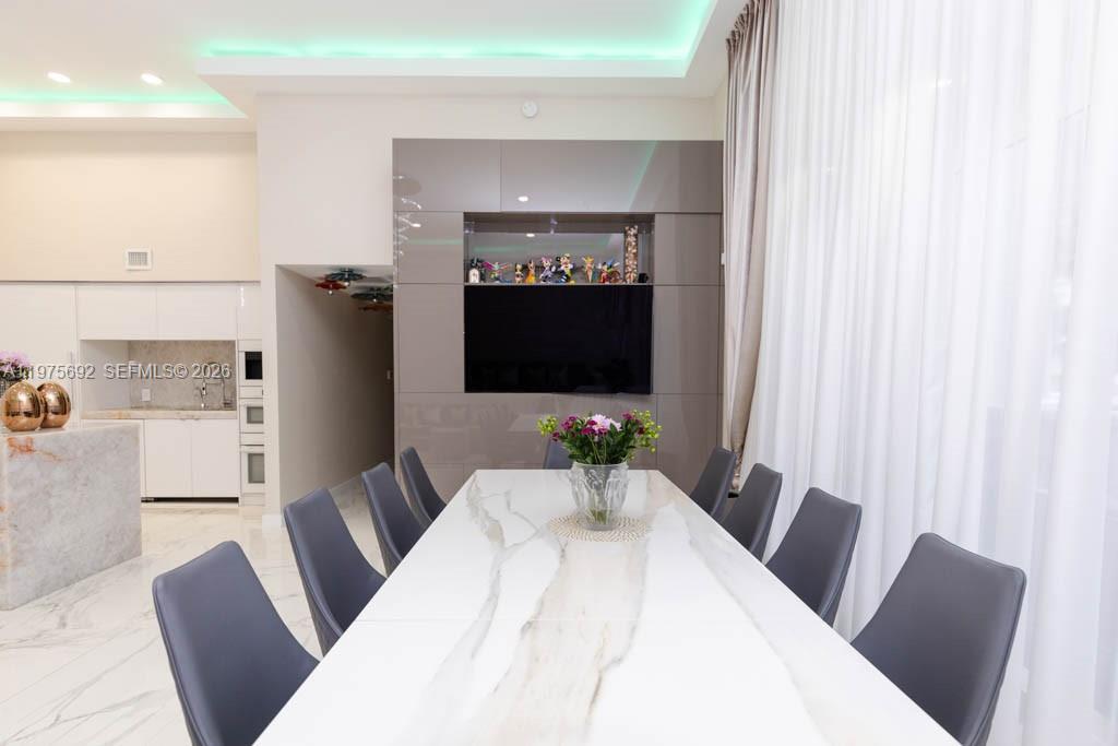 1800 S Ocean Dr #310 Hallandale Beach, FL 33009