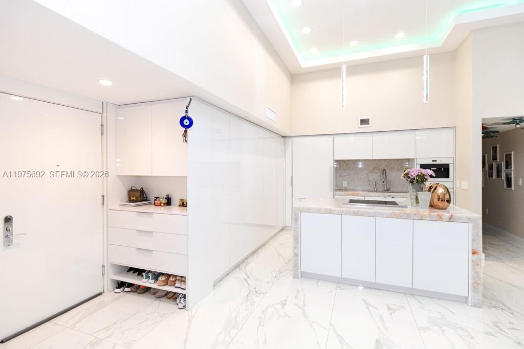 1800 S Ocean Dr #310 Hallandale Beach, FL 33009